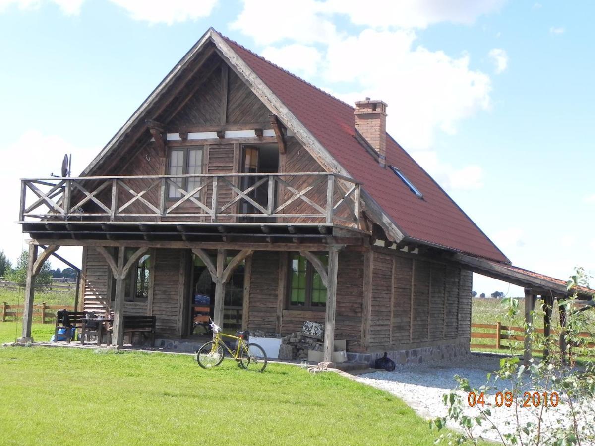 Dom Nad Jeziorem Lakorz Zewnętrze zdjęcie